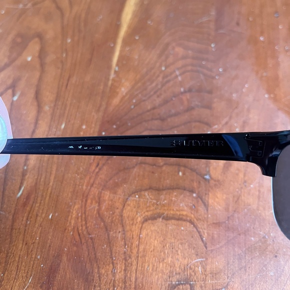 Oakley Sliver sunglasses meh condition - Picture 15 of 16